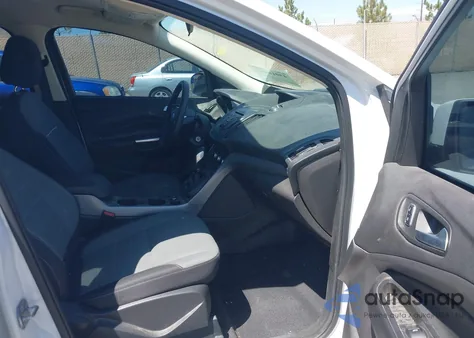 2015 Ford Escape Se z USA, uszkodzony, nr VIN 1FMCU9GX9FUB51103